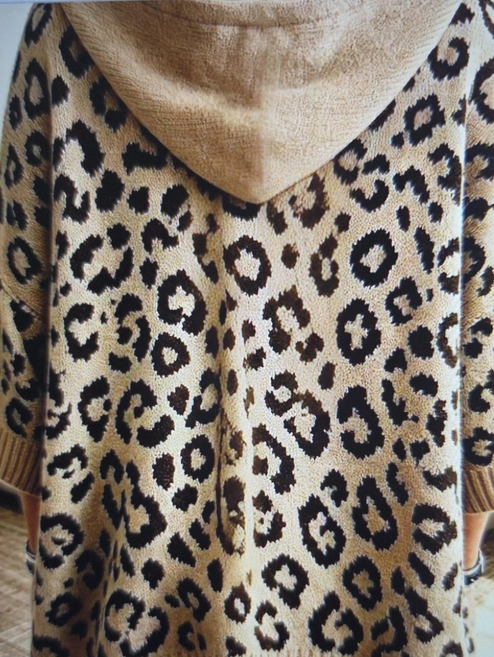 Leopard Print Hooded Sweater - Picture 3 of 3